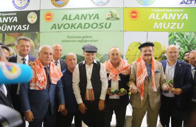 ALANYA’NIN YÖRESEL ÜRÜNLERİ YÖREX’TE TANITILIYOR